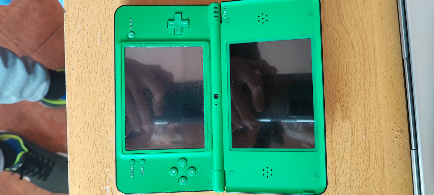 Nintendo DS XL